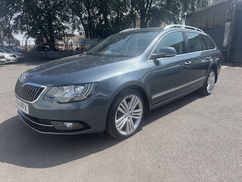 Used Skoda Superb 2014 for sale - 79254660: Photo