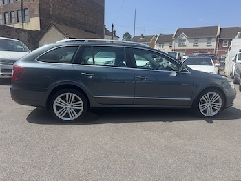 Used Skoda Superb 2014 for sale - 79254660: Photo