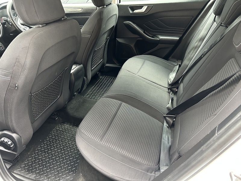 Used Ford Focus 2019 for sale - 76193917: Photo 9