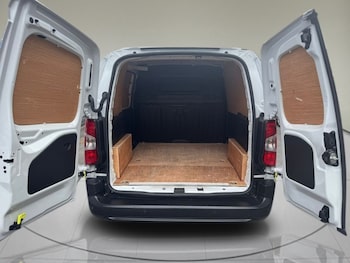 Used Citroen Berlingo 2023 for sale - 78699209: Photo