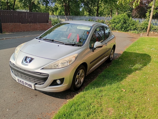 Used Peugeot 207 2010 for sale - 74963614: Photo 2