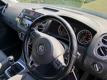 Used Volkswagen Tiguan 2011 for sale - 75501186: Photo