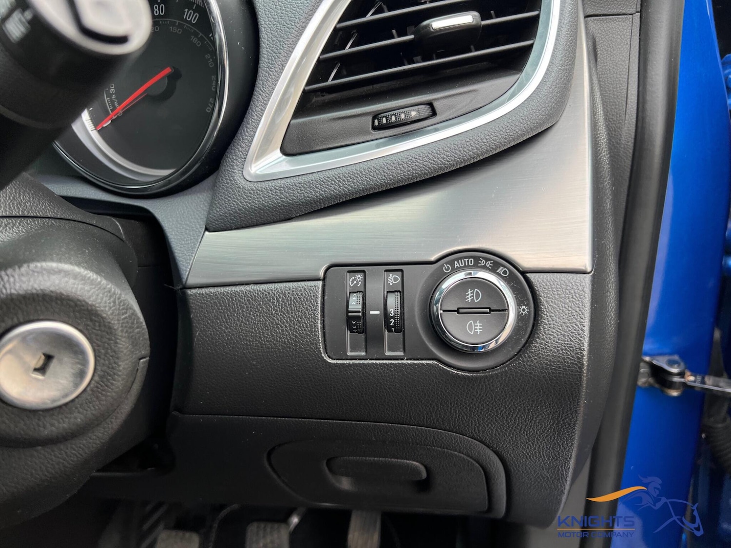 Used Vauxhall Mokka 2015 for sale - 77343864: Photo 44