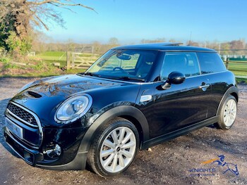 Used MINI Hatch 2017 for sale - 77343900: Photo
