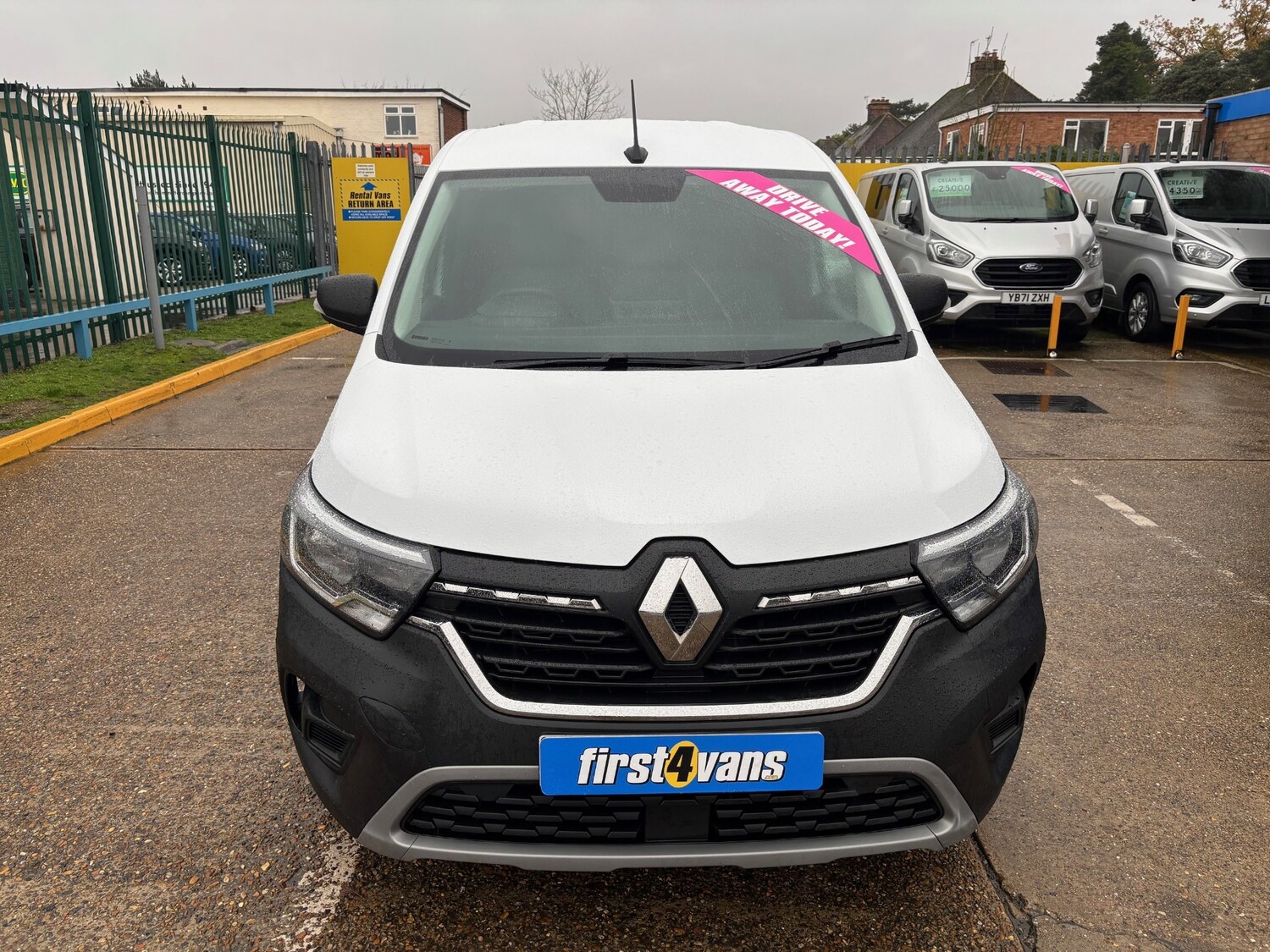Used Renault Kangoo 2024 for sale - 76578101: Photo 5