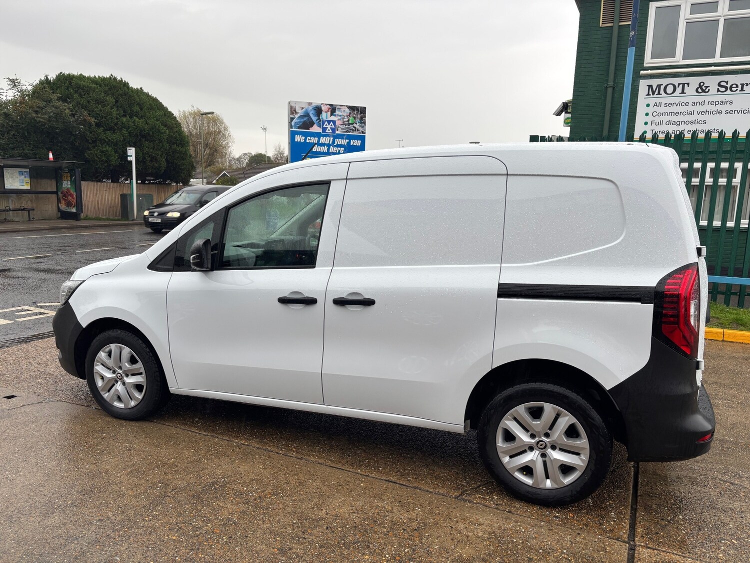 Used Renault Kangoo 2024 for sale - 76578101: Photo 6