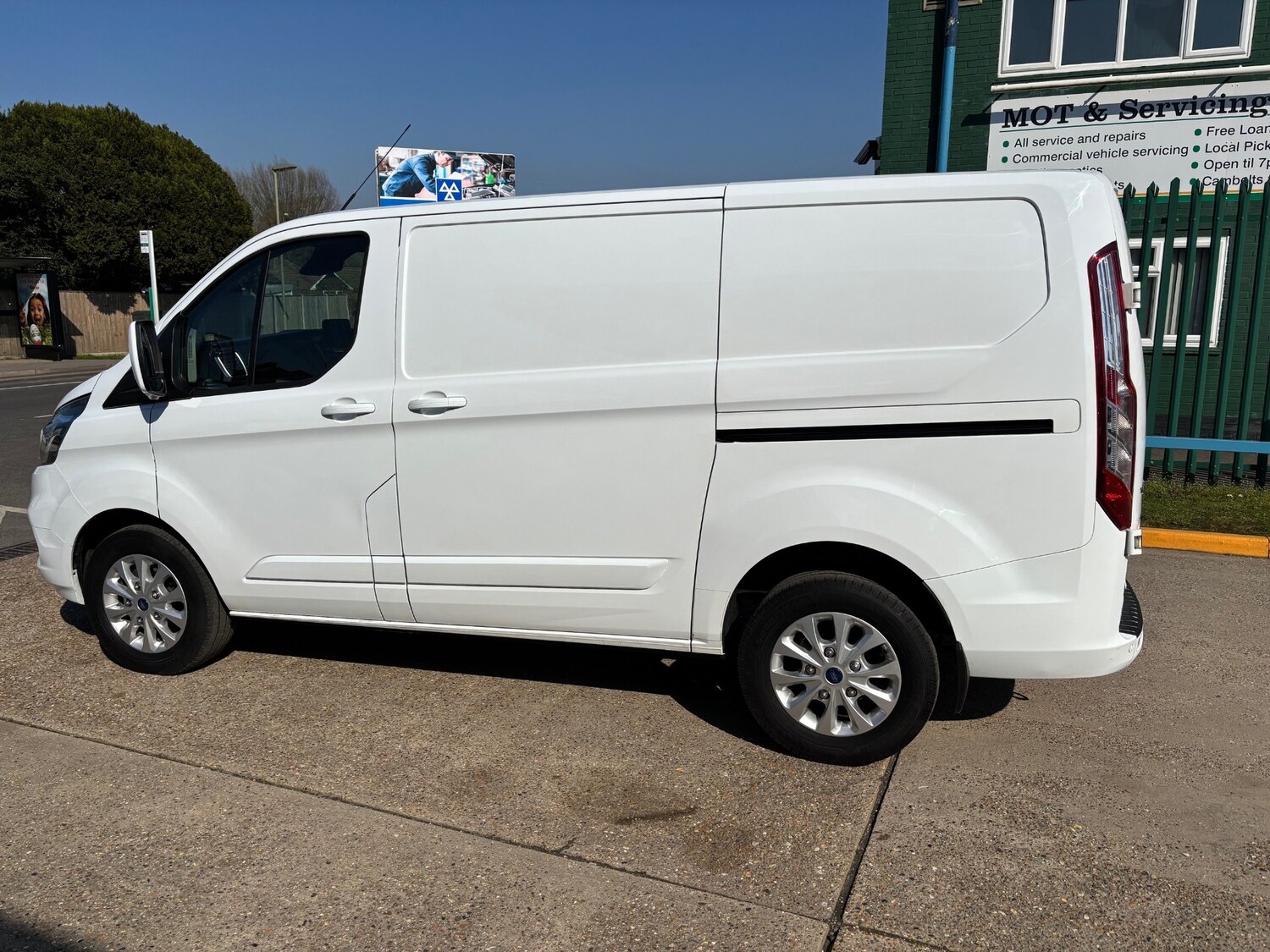 Used Ford Transit Custom 2020 for sale - 77947385: Photo 14