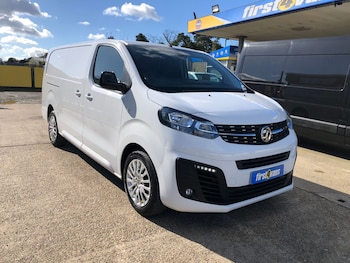 Vauxhall Vivaro feature image