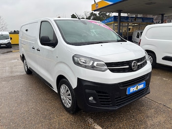 Vauxhall Vivaro feature image