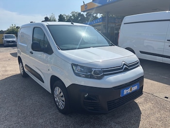 Used Citroen Berlingo 2020 for sale - 75559016: Photo