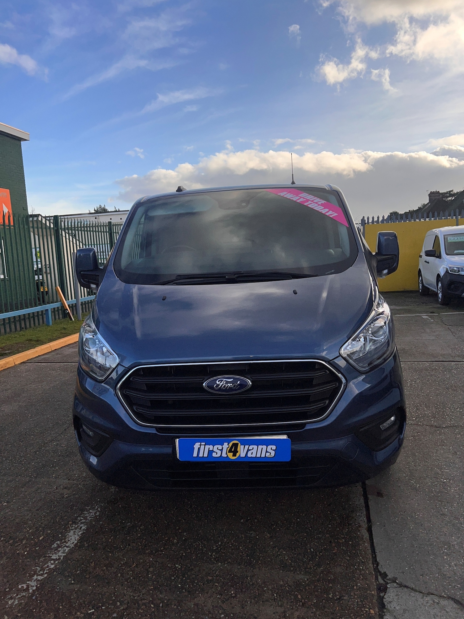 Used Ford Transit Custom 2023 for sale - 77354084: Photo 3
