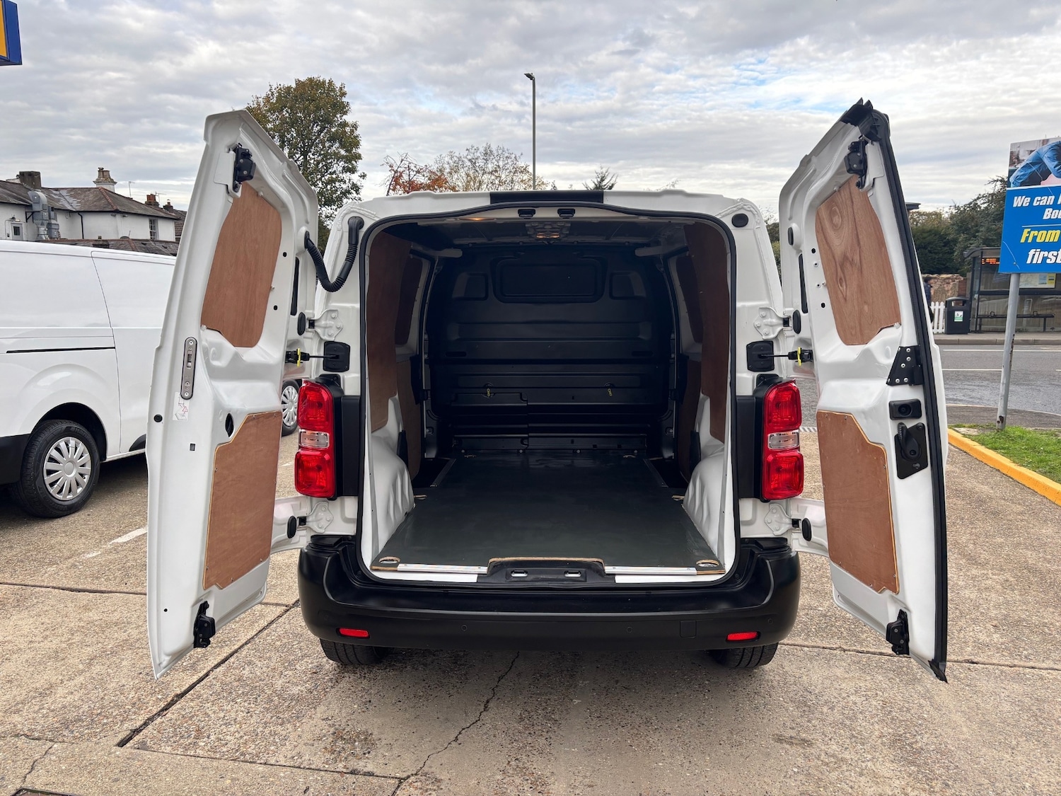 Used Citroen Dispatch 2019 for sale - 76479523: Photo 11