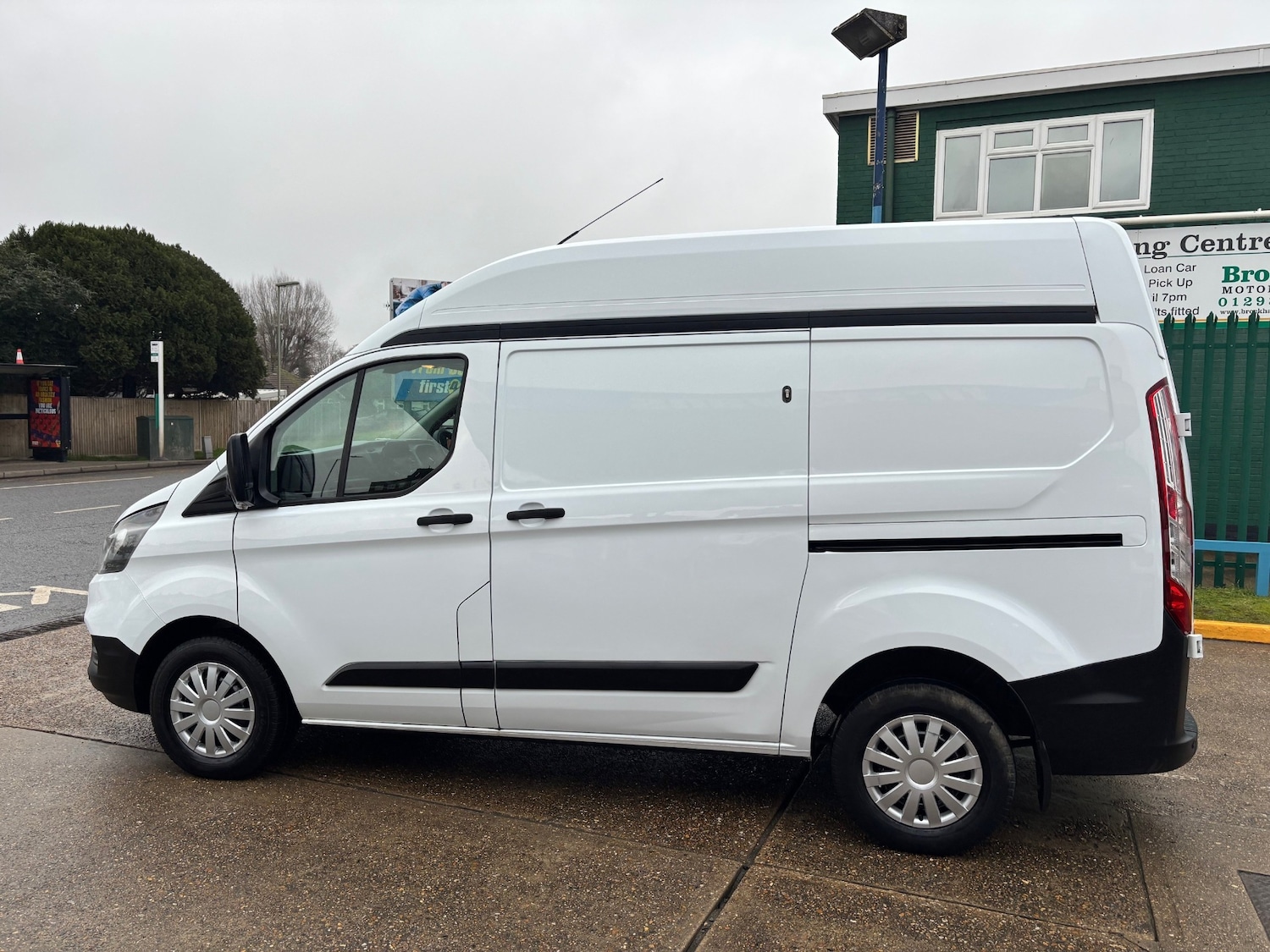 Used Ford Transit Custom 2020 for sale - 77607140: Photo 2