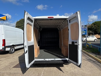 Used Peugeot Boxer 2023 for sale - 75931611: Photo