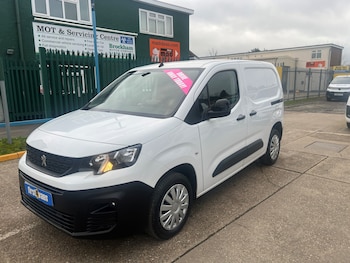 Used Peugeot Partner 2022 for sale - 76946955: Photo
