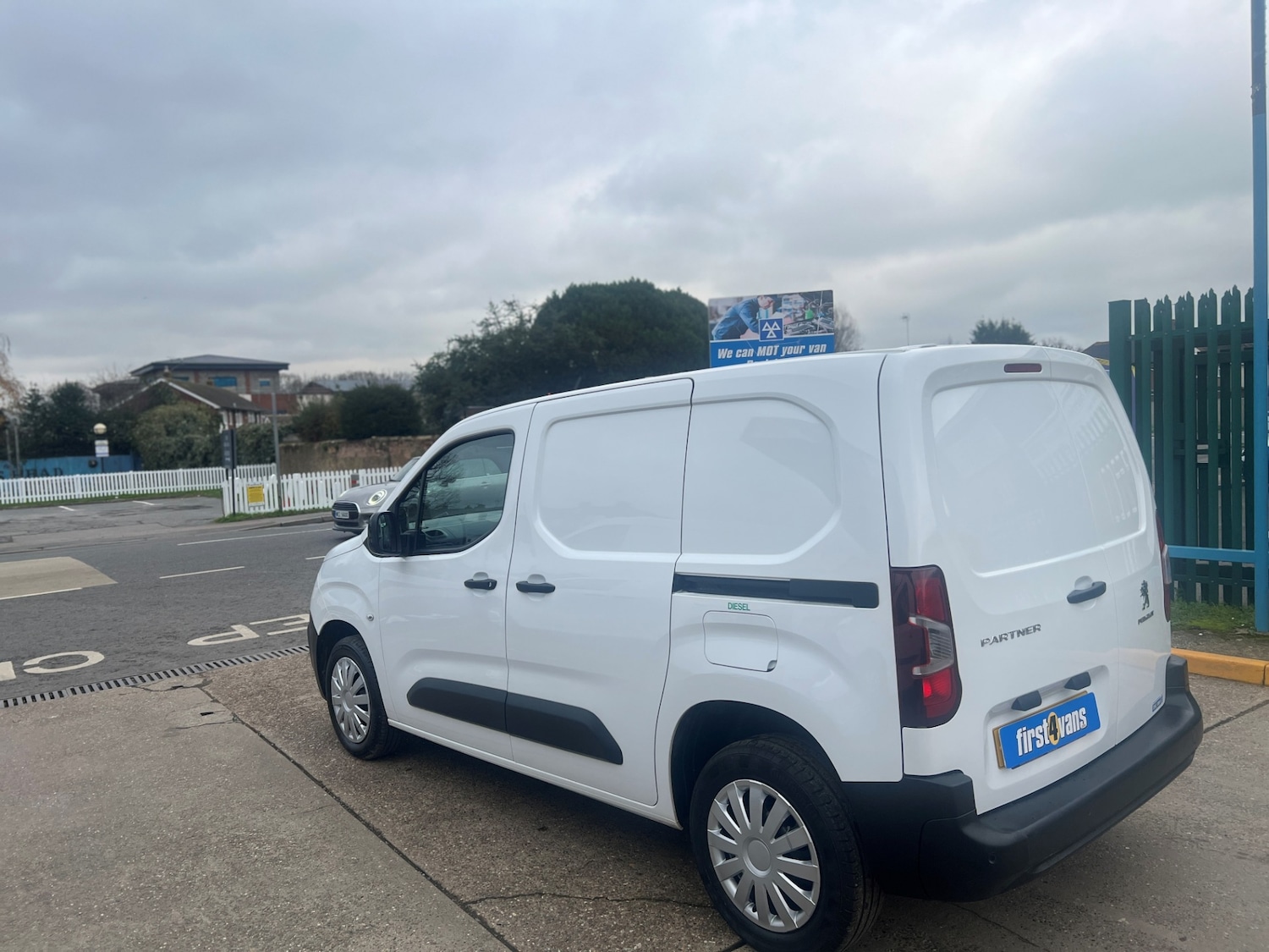 Used Peugeot Partner 2022 for sale - 76946955: Photo 8