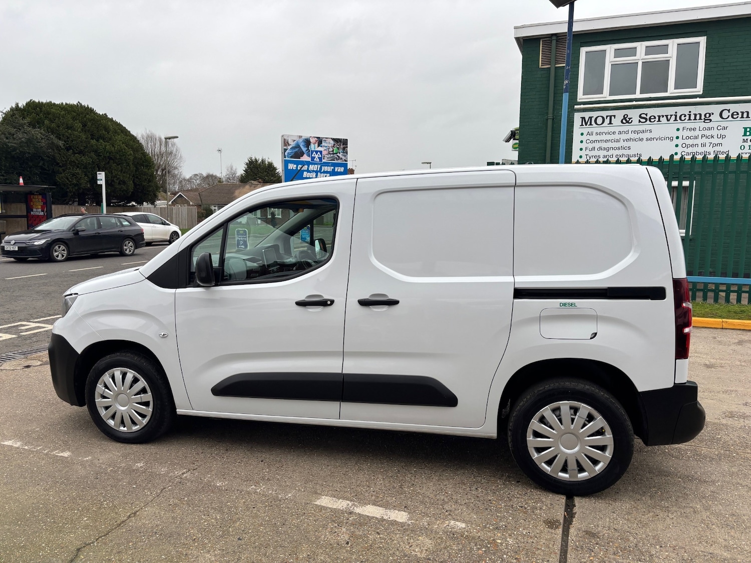 Used Peugeot Partner 2023 for sale - 77640790: Photo 8