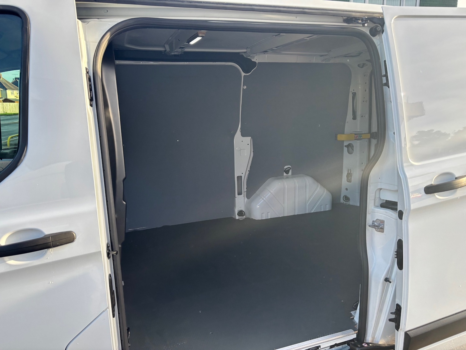 Used Ford Transit Custom 2018 for sale - 77001643: Photo 9