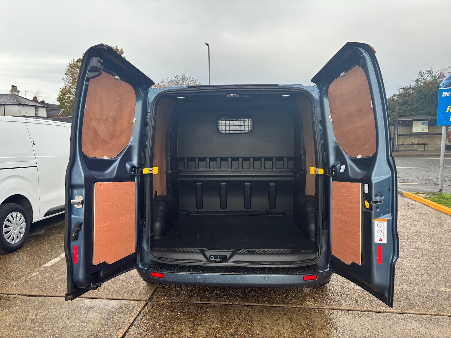 Used Ford Transit Custom 2020 for sale - 76488503: Photo 3