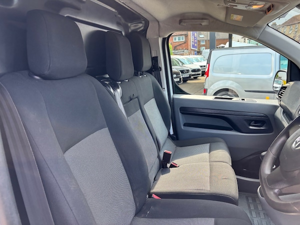 Used Vauxhall Vivaro 2022 for sale - 74636862: Photo 14