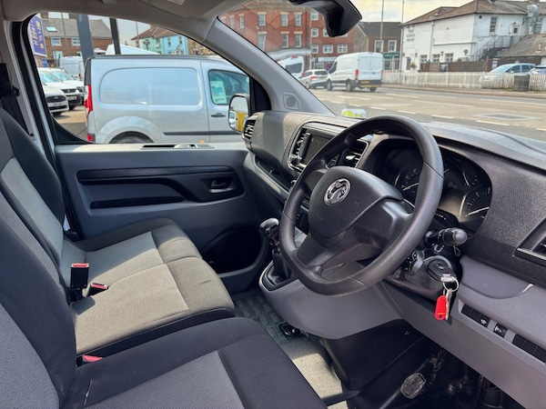Used Vauxhall Vivaro 2022 for sale - 74636862: Photo 16