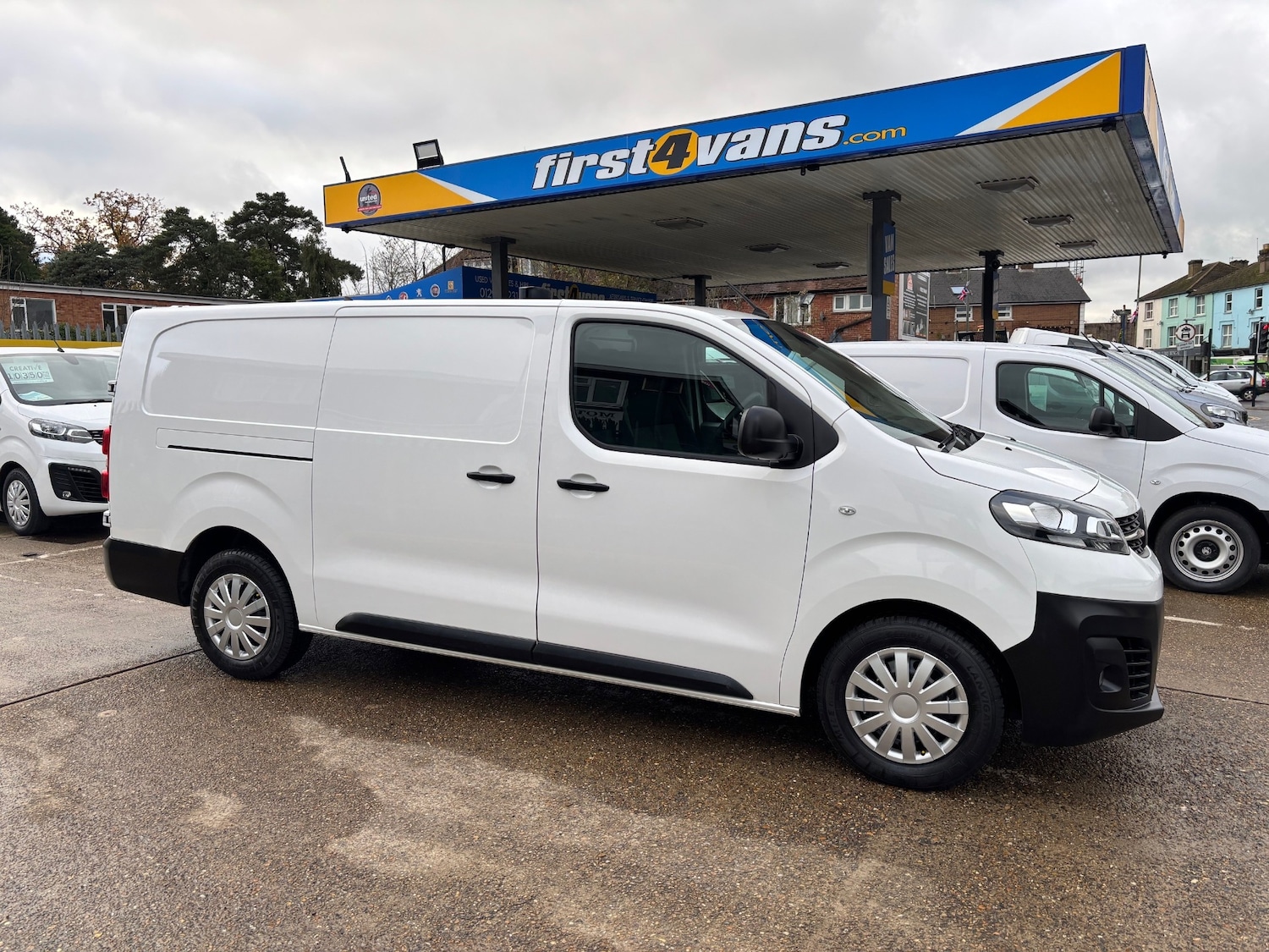 Used Vauxhall Vivaro 2022 for sale - 76682516: Photo 2