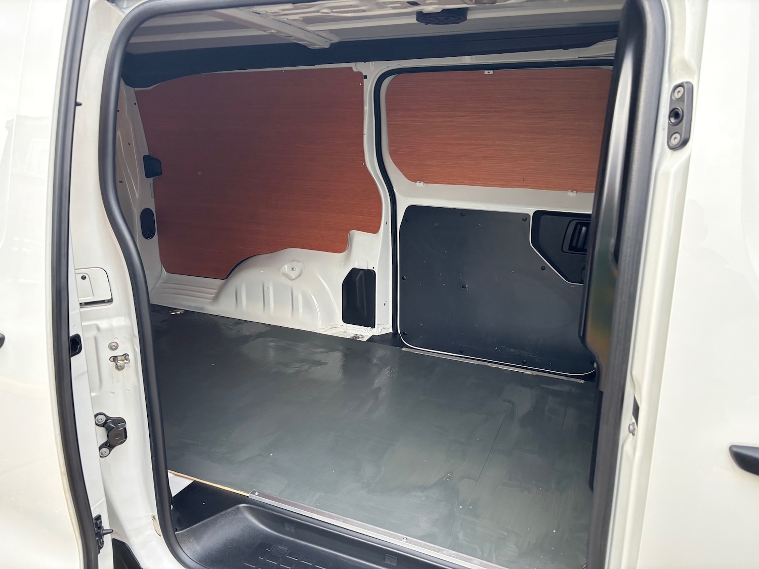 Used Vauxhall Vivaro 2022 for sale - 76682516: Photo 9