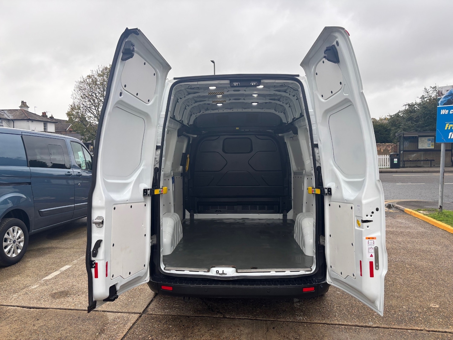 Used Ford Transit Custom 2019 for sale - 76542909: Photo 10