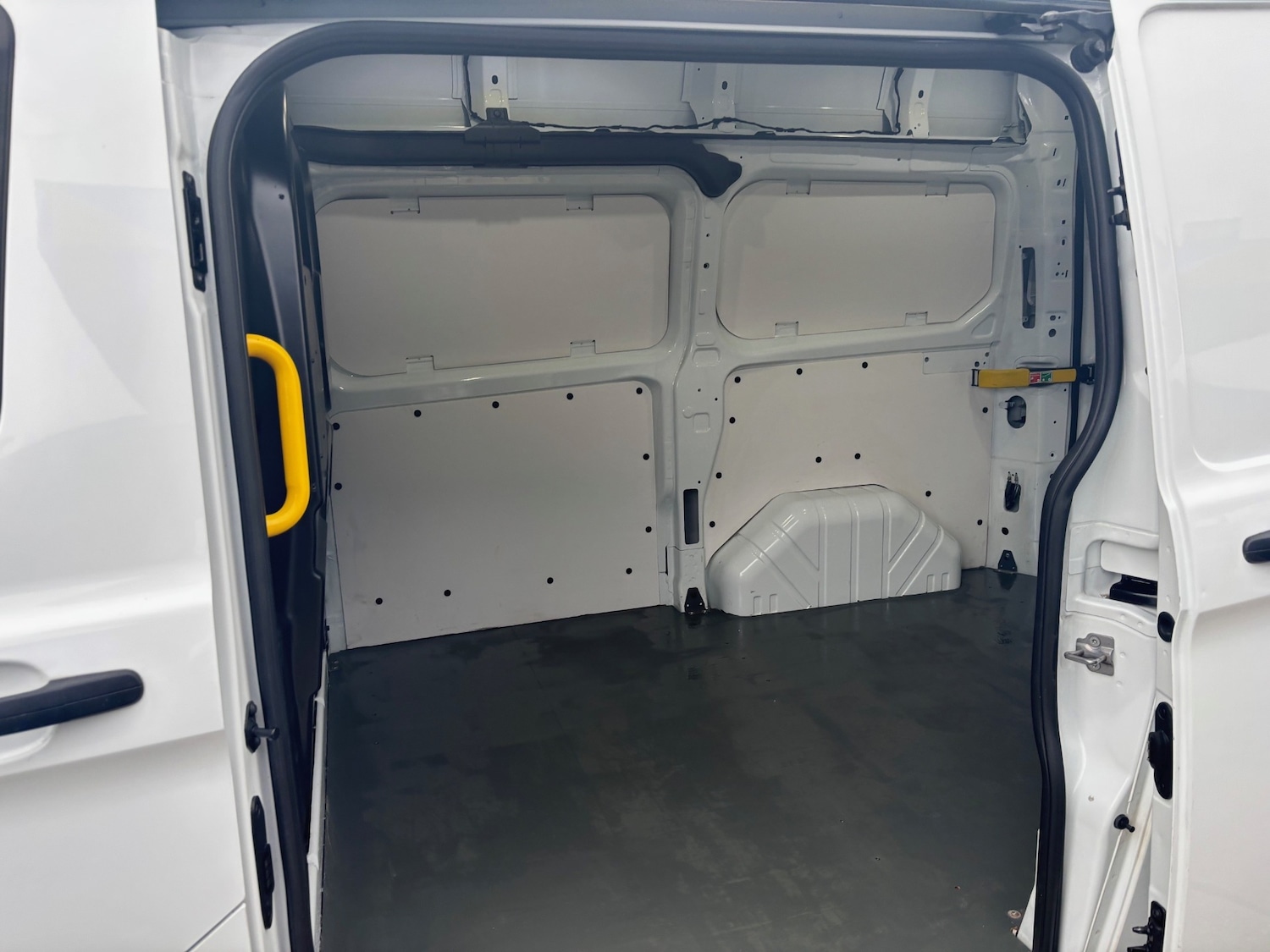 Used Ford Transit Custom 2019 for sale - 76542909: Photo 6