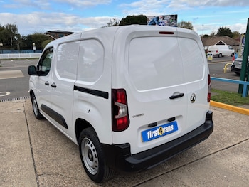 Used Vauxhall Combo 2024 for sale - 76383340: Photo
