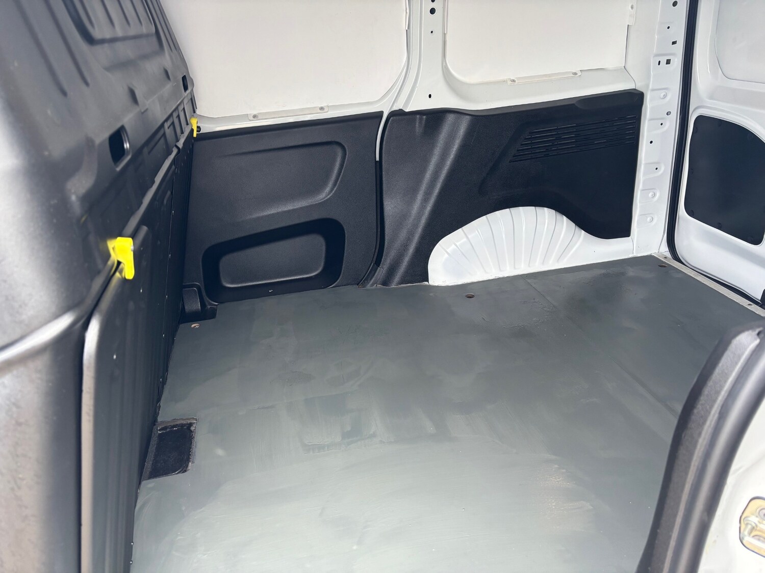 Used Peugeot Partner 2021 for sale - 77802297: Photo 12