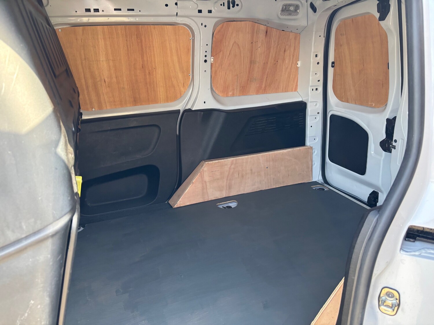 Used Peugeot Partner 2023 for sale - 77662837: Photo 12