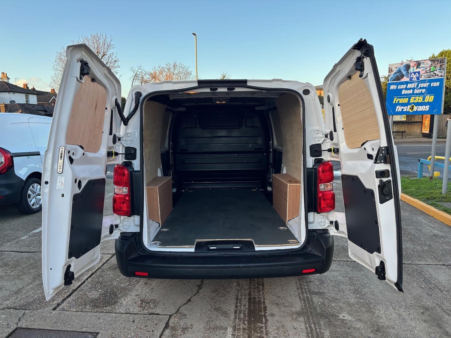 Used Peugeot Expert 2023 for sale - 77011613: Photo 13