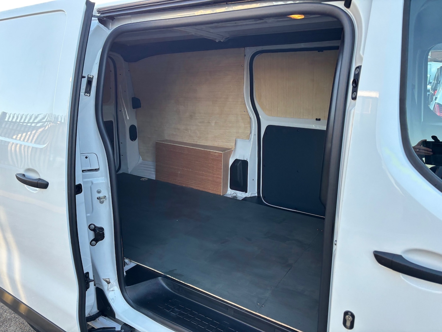 Used Peugeot Expert 2023 for sale - 77011613: Photo 15