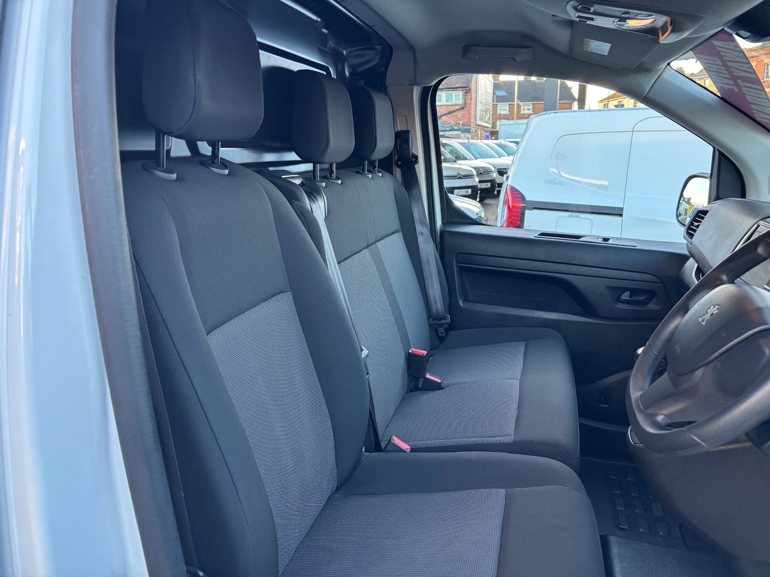 Used Peugeot Expert 2023 for sale - 77011613: Photo 17