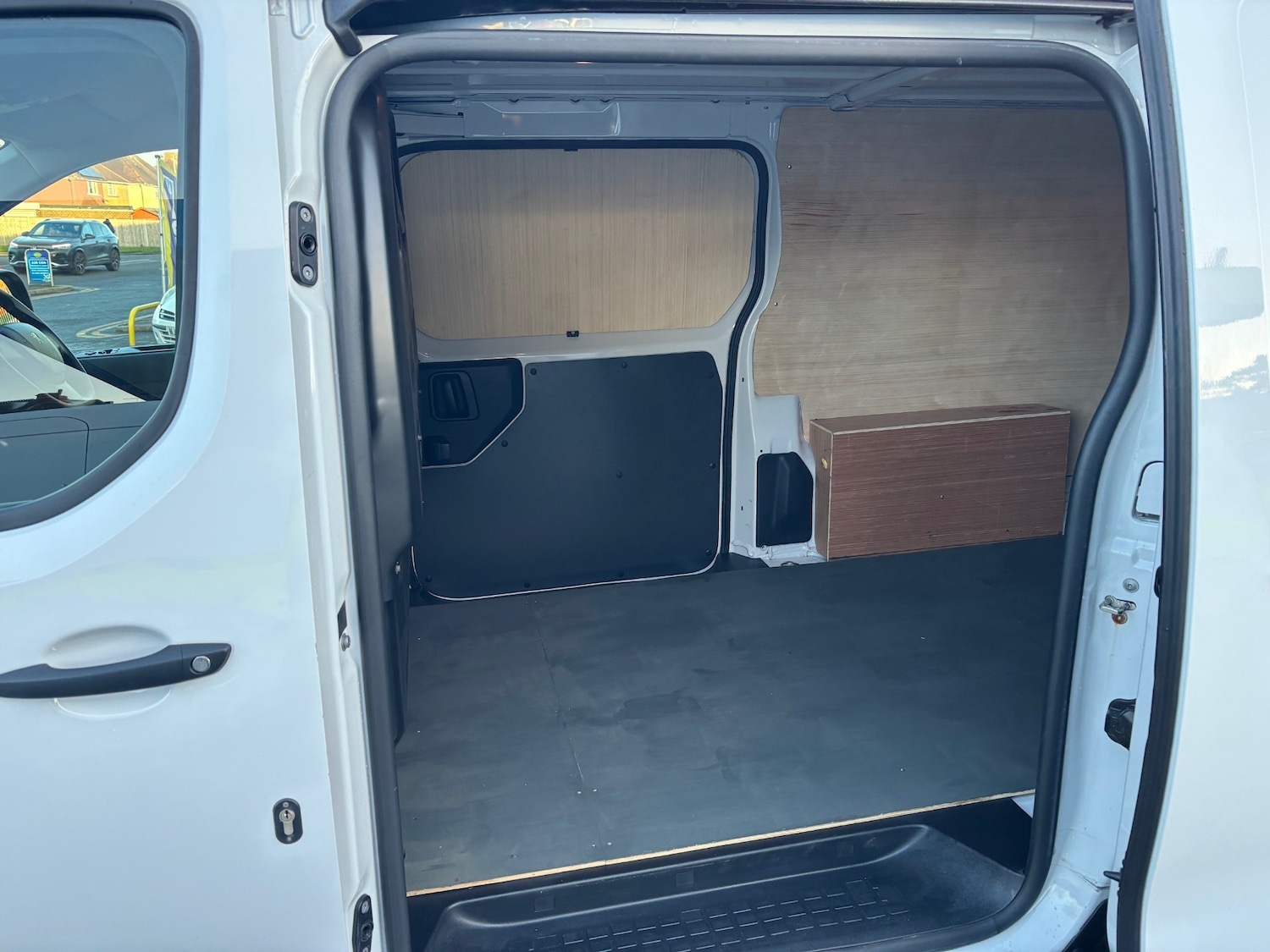 Used Peugeot Expert 2023 for sale - 77011613: Photo 9