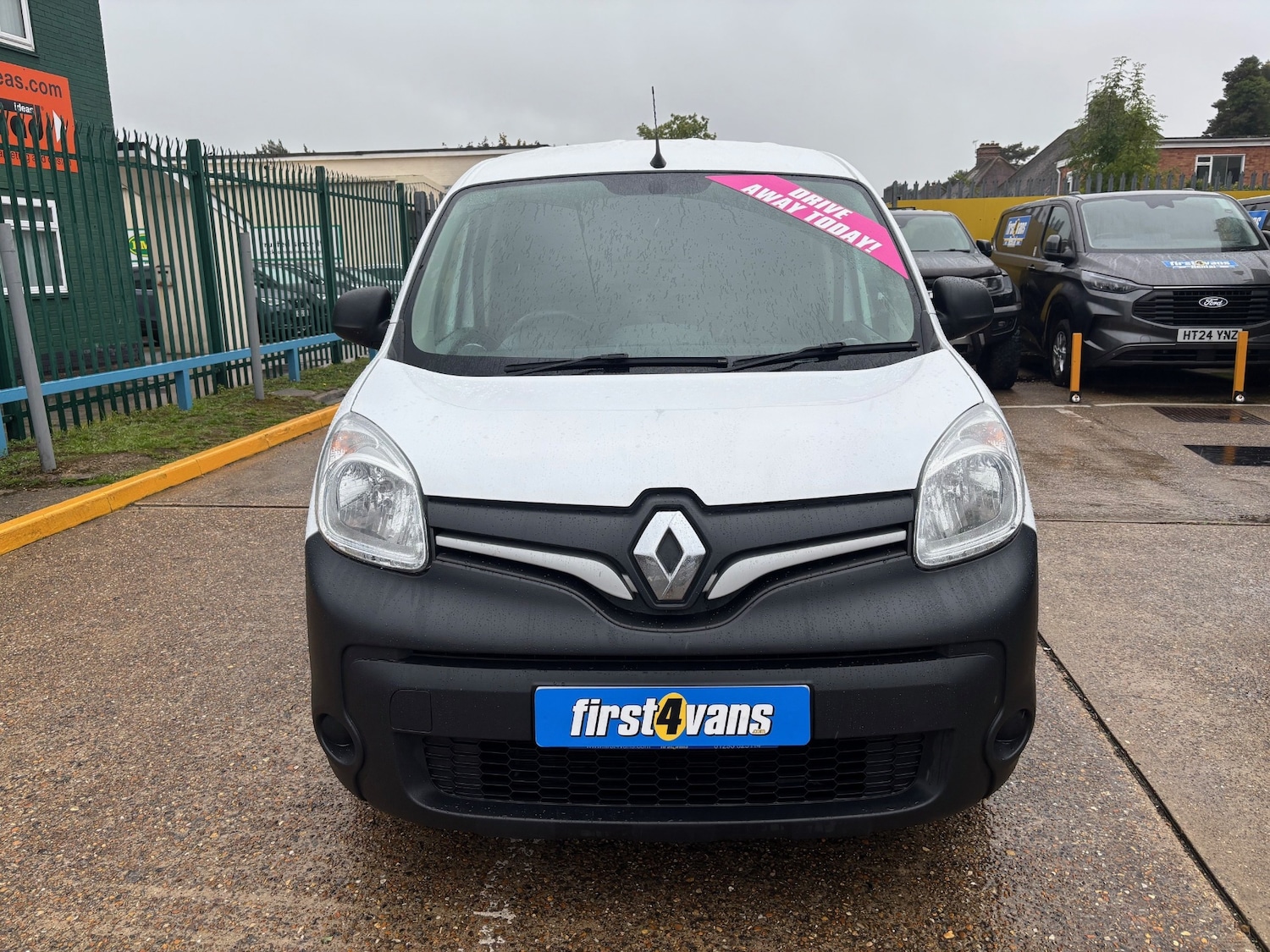 Used Renault Kangoo 2020 for sale - 76159659: Photo 2