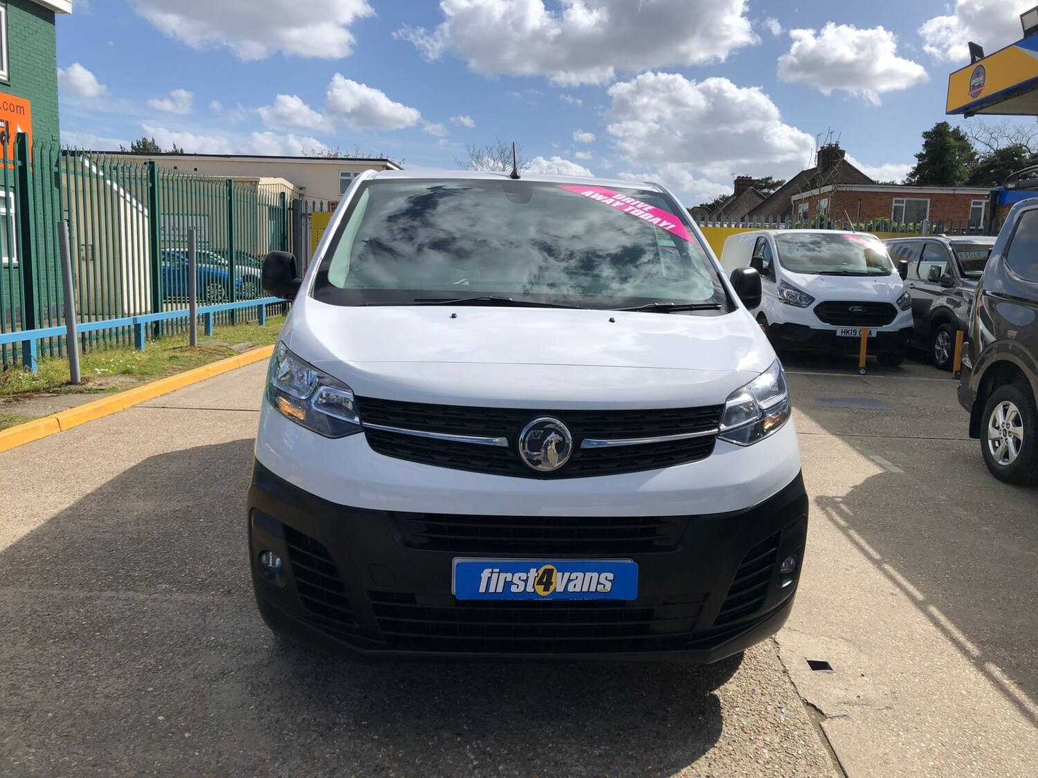 Used Vauxhall Vivaro 2023 for sale - 78212069: Photo 3