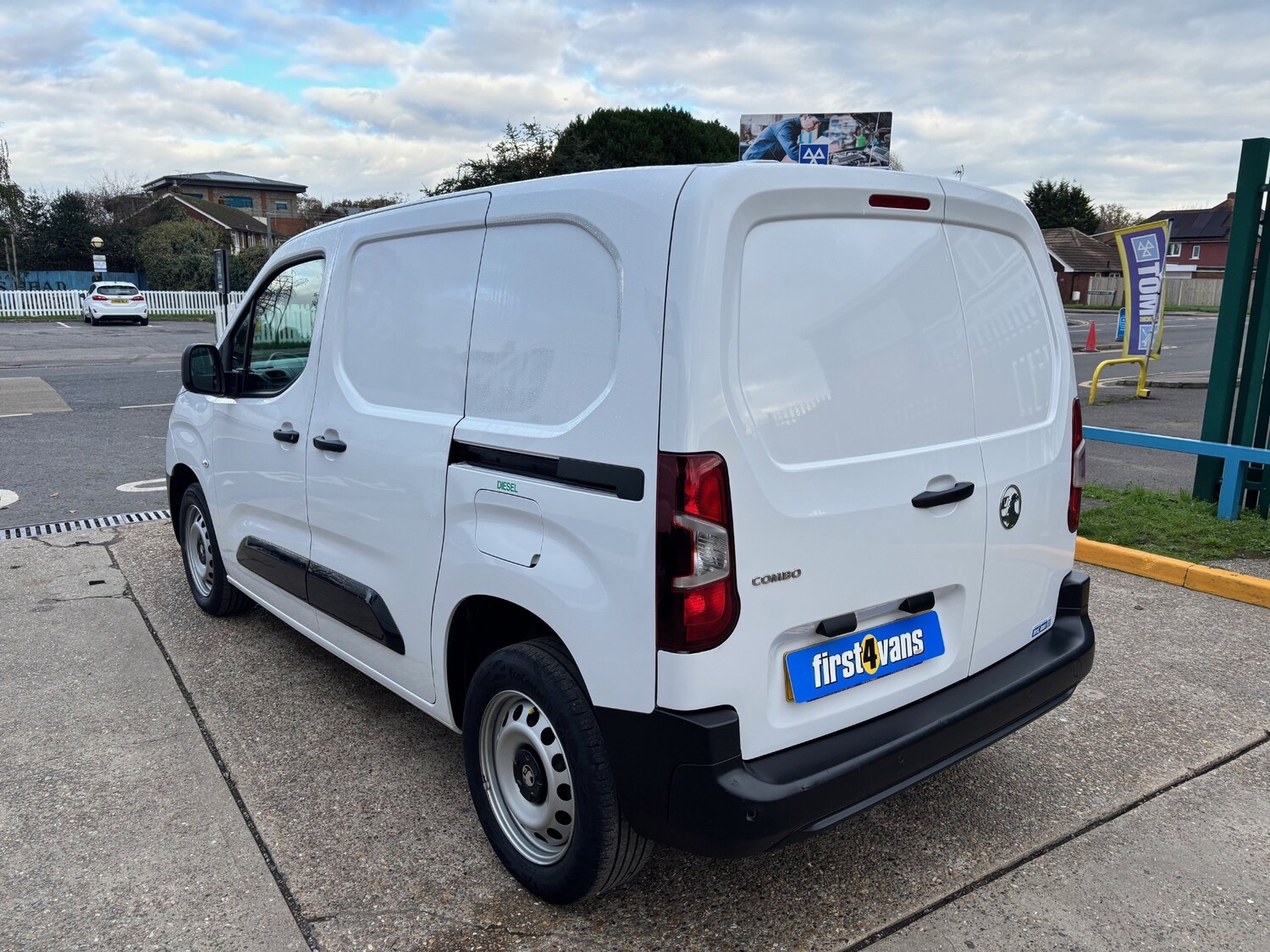 Used Vauxhall Combo 2024 for sale - 76611823: Photo 9