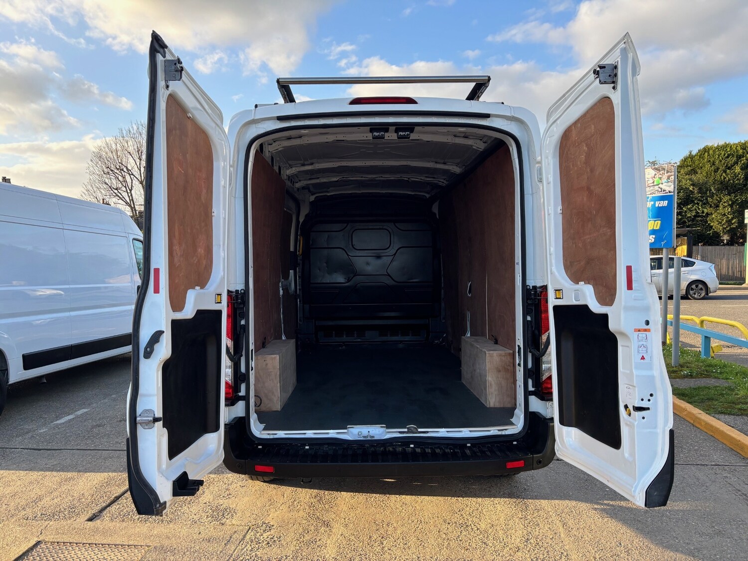 Used Ford Transit 2023 for sale - 77834070: Photo 10