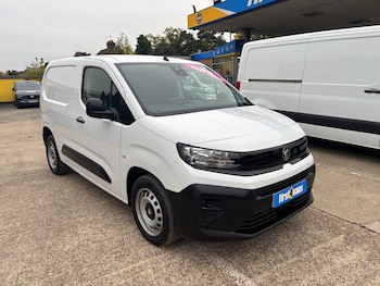 Used Vauxhall Combo 2024 for sale - 76231133: Photo