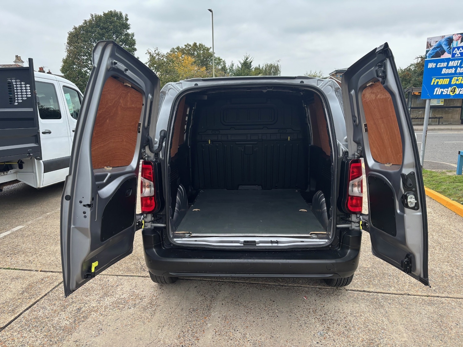 Used Peugeot Partner 2022 for sale - 76234212: Photo 15