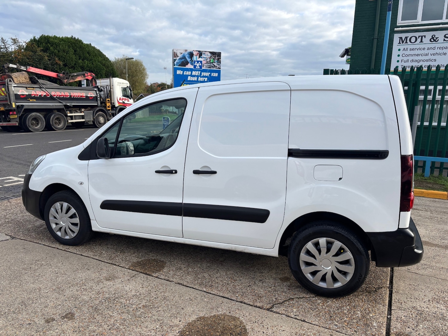 Used Citroen Berlingo 2018 for sale - 76340437: Photo 5