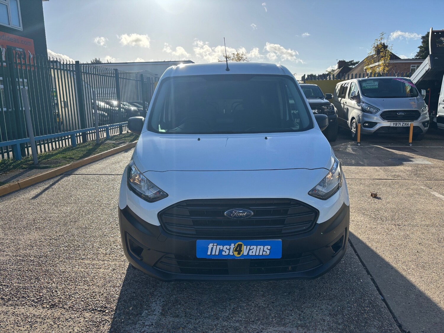 Used Ford Transit Connect 2020 for sale - 76391518: Photo 3