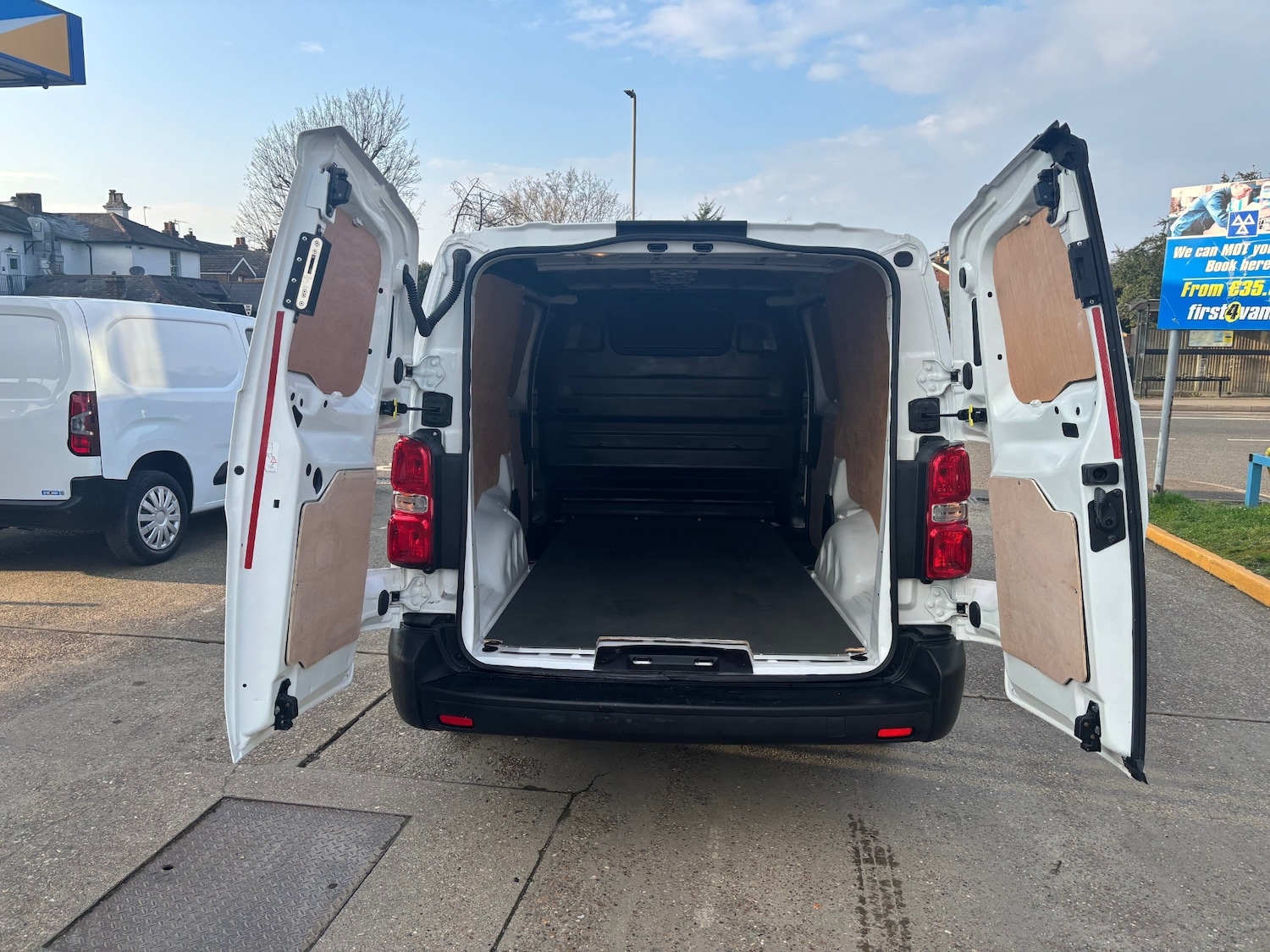 Used Vauxhall Vivaro 2022 for sale - 77804083: Photo 11