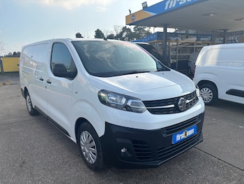 Vauxhall Vivaro feature image