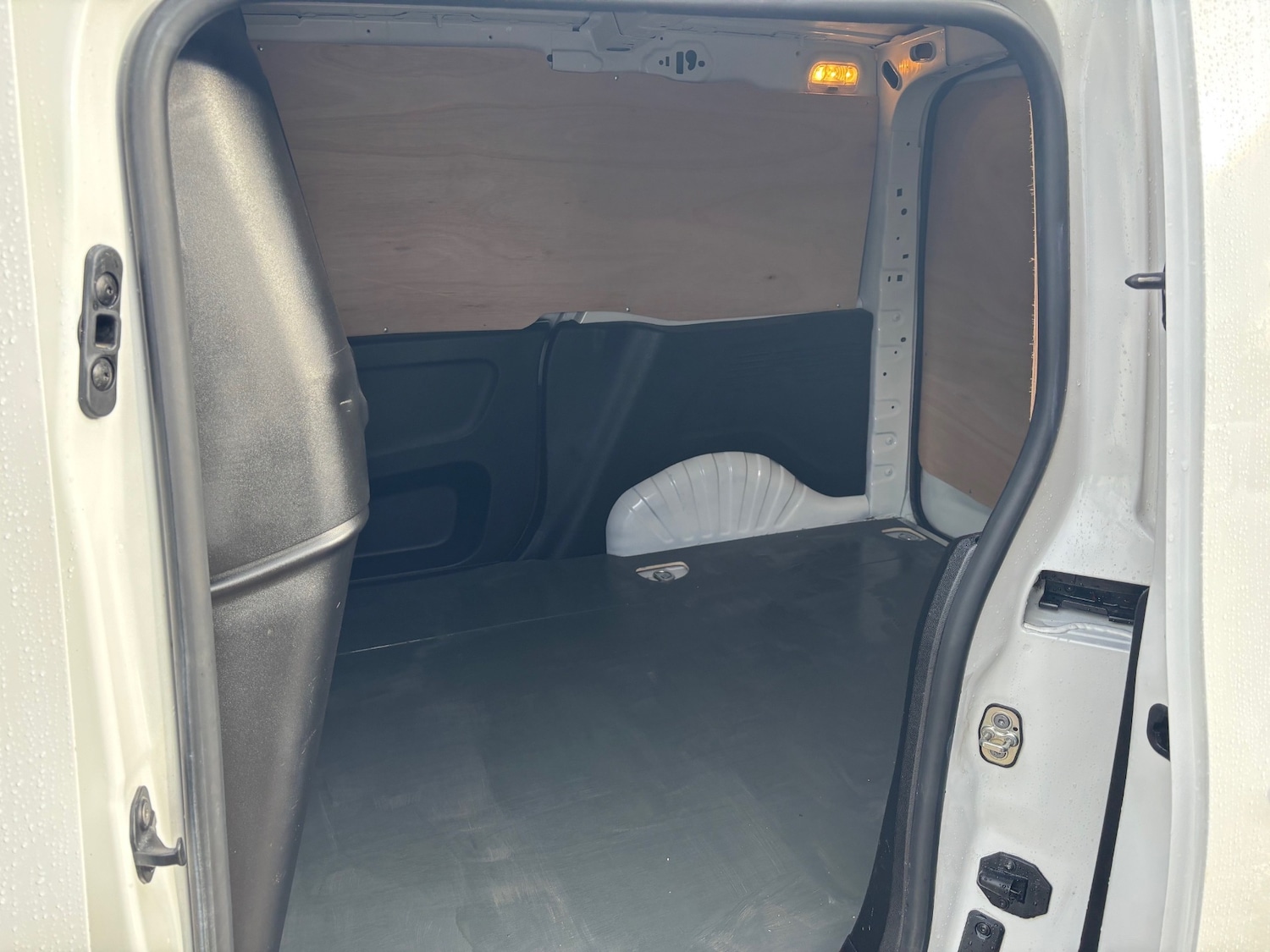 Used Vauxhall Combo 2020 for sale - 76506104: Photo 6