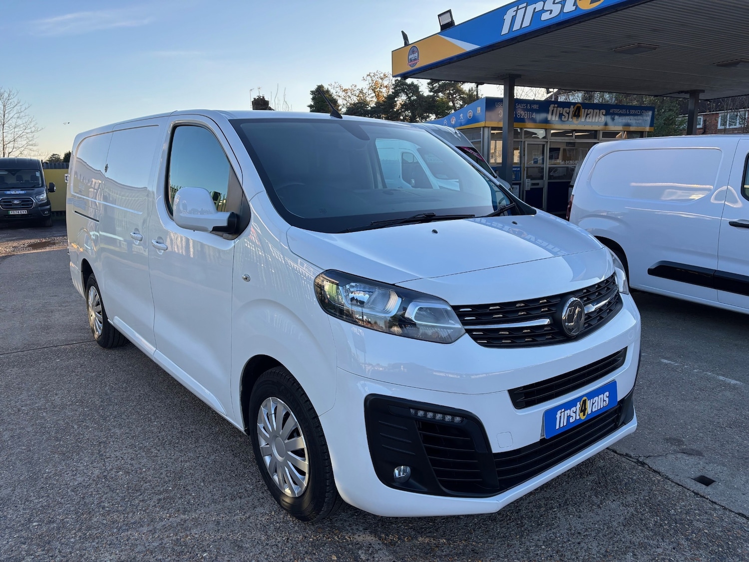 Used Vauxhall Vivaro 2020 for sale - 76652739: Photo 1