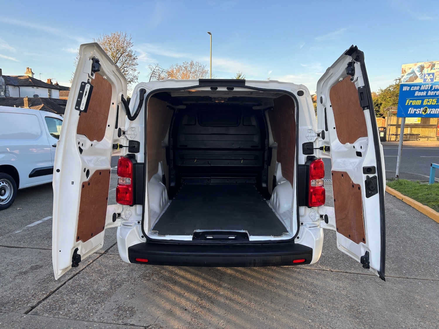 Used Vauxhall Vivaro 2020 for sale - 76652739: Photo 11