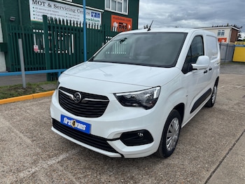 Used Vauxhall Combo 2021 for sale - 76037947: Photo